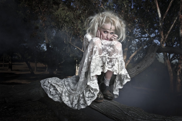 Photograph Lionel Deluy Dool on One Eyeland